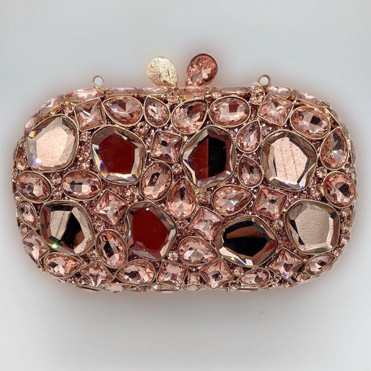 Hand-held New Diamond Evening Bag $156.00 Dana Fashion Color: Black Women's Bags Product information: Lining texture: PU Applicable scenarios: Daily matching Color: Crystal yellow, champagne, silver, green, purple, red, rose red, royal blue, black, gold c
