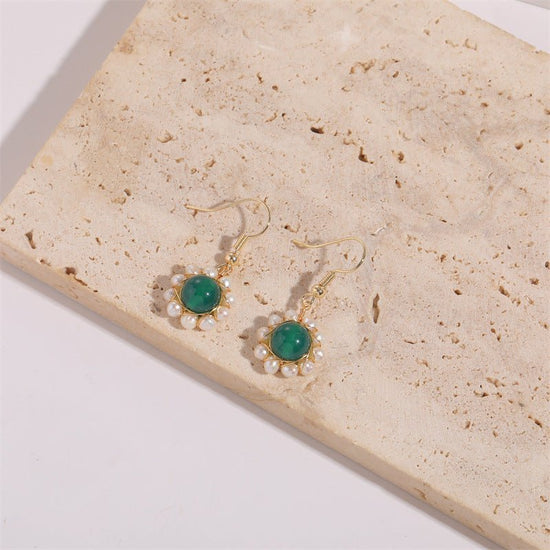 Hand-wound Water Pearl Earrings Natural Stone Emerald Green $29.19 Dana Fashion Color: Green Women's Accessories Product information: Material: Copper Style: S925 Silver Pearl/3m Shape: Geometric Style classification: fashion commuter Applicable people: w