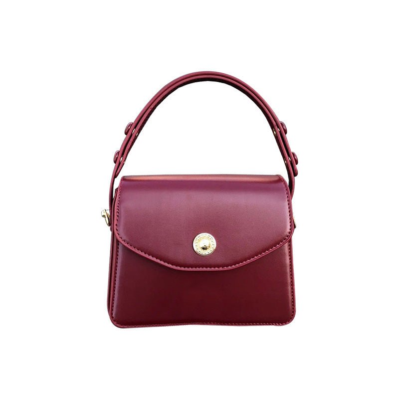 Handbag Women's Fashion Retro Messenger Bag $30.42 Dana Fashion Color: Beige Size: 20x17x8cm Women's Bags Product information: Lining texture: Polyester Color: Black, retro red, cherry blossom powder, Milky White Hardness: medium and soft Size: length 20c