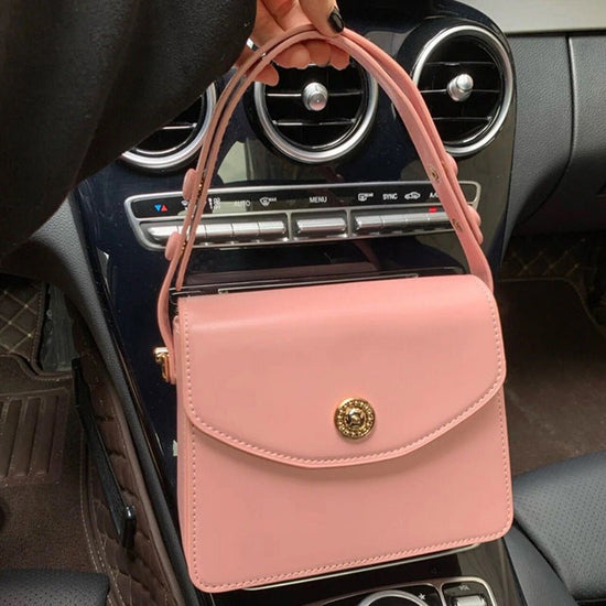 Handbag Women's Fashion Retro Messenger Bag $30.42 Dana Fashion Color: Beige Size: 20x17x8cm Women's Bags Product information: Lining texture: Polyester Color: Black, retro red, cherry blossom powder, Milky White Hardness: medium and soft Size: length 20c