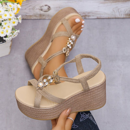 Handmade Beaded Middle Heel Wedge Flat Open Toe Breathable Shoes $42.67 Dana Fashion Color: Khaki Size: 35 Women's shoes Product information: Lining material: PU Toe holder shape: round head Color: khaki Shoe Upper material: Microfiber Size: 35,36,37,38,3