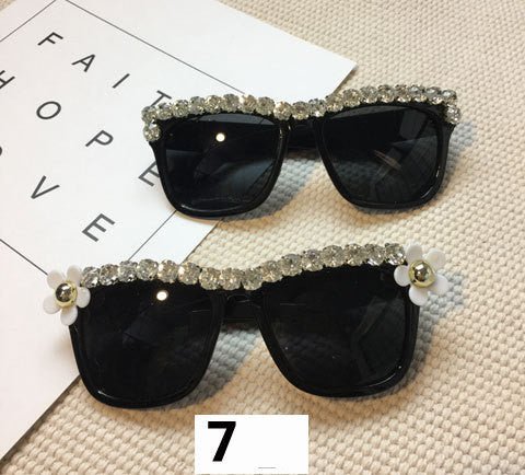Handmade flower diamond sunglasses $20.42 Dana Fashion Style: 7Style Women's Accessories Lens material: Acrylic Frame material: plastic UV resistance level: UV400