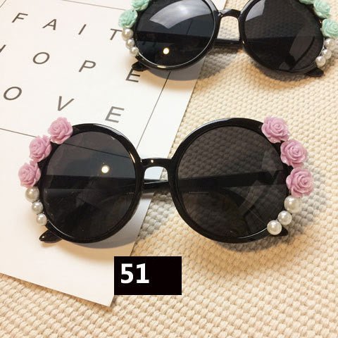 Handmade flower diamond sunglasses $20.42 Dana Fashion Style: 51Style Women's Accessories Lens material: Acrylic Frame material: plastic UV resistance level: UV400