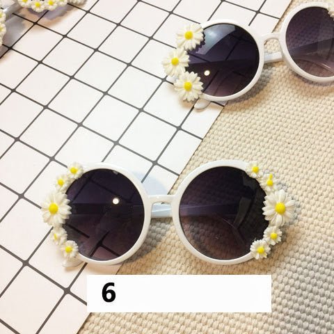 Handmade flower diamond sunglasses $20.42 Dana Fashion Style: 6Style Women's Accessories Lens material: Acrylic Frame material: plastic UV resistance level: UV400