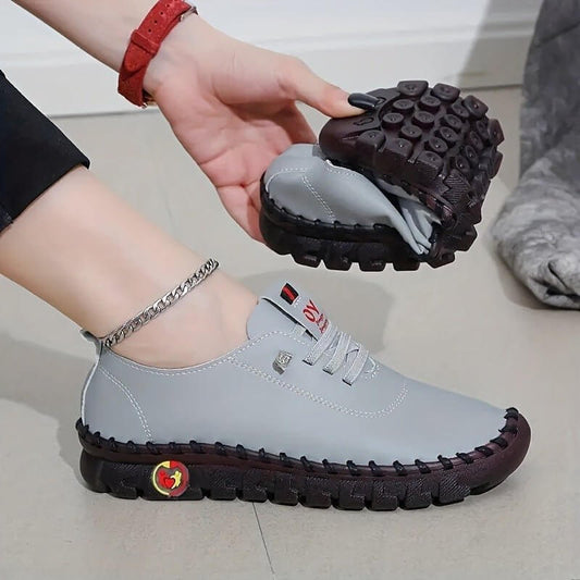 Handmade Stitching Women's Shoes Beef Tendon Soft Bottom $29.90 Dana Fashion Color: Black Size: 35 Women's shoes Product information: Pattern: solid color Lining material: Microfiber Applicable sports: Universal Upper height: low top Heel height: flat hee