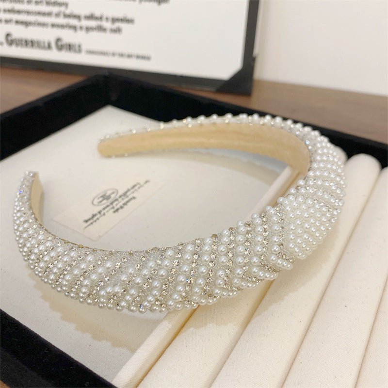 Heavy Industry Light Luxury New High-grade High-definition Pearl Headband $20.00 Dana Fashion Color: V Shaped pearl style Women's Accessories Product information: Processing process: manual Color: straight terms, twill rhinestone style, twill Pearl style,
