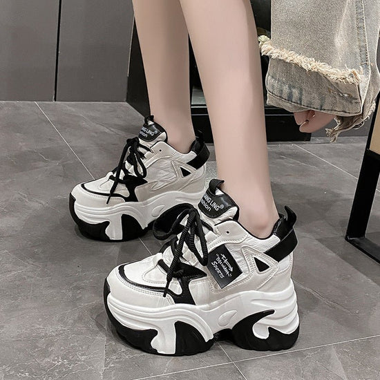 Height Increasing Insole Fashion Dad New Cross Strap All-matching $82.25 Dana Fashion Color: Black Size: 34 Women's shoes Product information: Lining material: imitation leather Applicable sports: Universal Color: pink, Rose Red, Black Upper height: low t