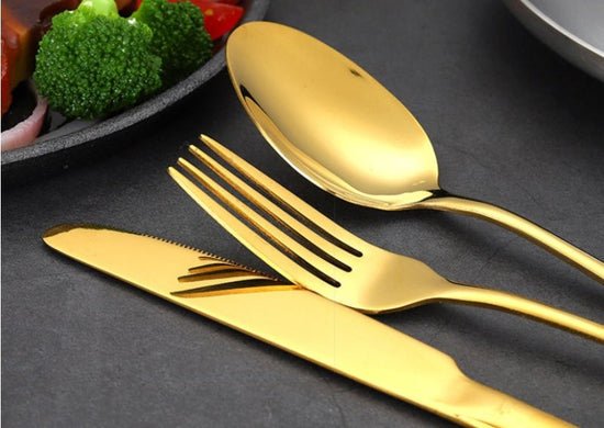 High-end tableware 24 piece set $90.50 Dana Fashion Color: Black Dana's Kitchen Material: stainless steel Features: one-piece molding / beautiful Category: table knife / fork / table spoon / tea spoon