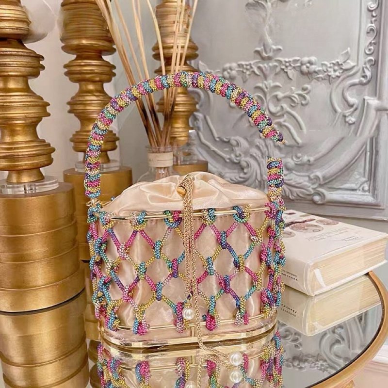 High-grade Heavy Hand-woven Shiny Rhinestone Strip Metal Birdcage Portable Basket $89.50 Dana Fashion Color: Color Women's Bags Product information: Lining texture: Nylon Color: silver, gold, black, green, colorful, light blue Material: Rhinestone Popular
