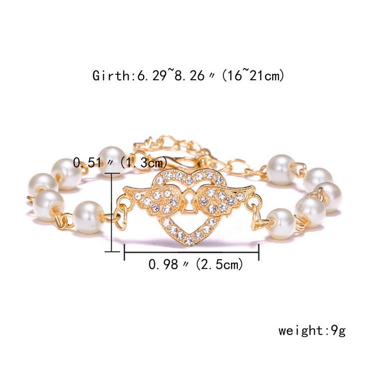 Hollow Rhinestone Pearl Bracelet Multi-style Adjustable $8.50 Dana Fashion Color: 8 Eyes Rhinestone Women's Accessories Product information: Treatment Process: Pearl Inlay Color: Cross, 8 words round, Moon XINGX, starfish, butterfly, heart-shaped wings, 8