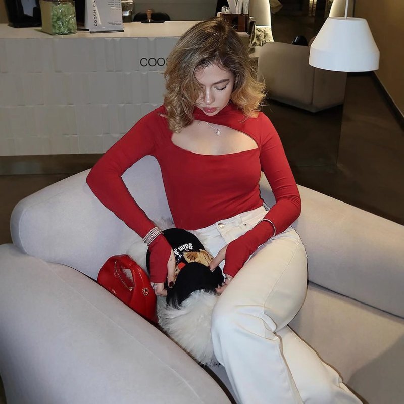 Hollow T-shirt Long Sleeve Slim-fit Top $32.92 Dana Fashion Color: Apricot Size: L Women's clothing Product information: Color: red, black, apricot Size: S,M,L Style: slim fit Popular elements: slim fit Style: pullover Main fabric composition: Polyester (