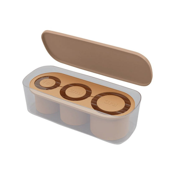 Home Gadget Molded Silicone Ice Tray Ice Cube Maker $28.50 Dana Fashion Color: Brown Dana's Kitchen Product information: Color: Stanley ice plate-Green, Stanley ice plate-yellow, Stanley ice plate-Brown Material: Silicone pp Style: American Size: 27.2*11