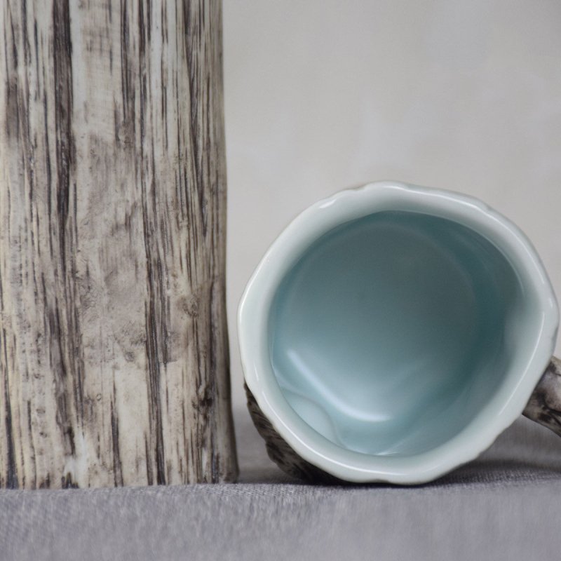 Hot bark mugs $31.32 Dana Fashion Color: 300ml Dana's Kitchen Product category: Ceramic cup Material: porcelain Applicable people: General Style: Creative Suitable for gift occasions: business gifts Shape: Irregular shape Function: Health care Structure: