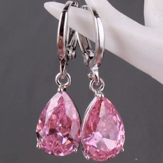 Hot Sale Inlaid Zircon Female Earrings $13.00 Dana Fashion Color: CR6200 Pink Women's Accessories Product information: Color: CR6200 pink, CR6200 Black, CR6200 purple, CR6200 light blue, CR6200 Green, CR6200 red, CR6200 orange, CR6200 White, CR6200 royal