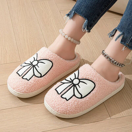 Indoor Non-slip Warm Bow Cotton Slippers $30.50 Dana Fashion Color: Pink Size: 35to36 Women's shoes Product information: Lining material: Cotton Color: white, pink Size: 35-36,37-38,39-40,41-42,43-44 Sole craft: sewing shoes Popular elements: Bow Style: t