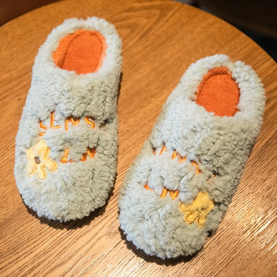 Ins Cute Flower Fleece Slippers Winter Warm Bedroom Floor Slippers Indoor Non-slip Plush Shoes For Women $28.59 Dana Fashion Color: Green Size: 36to37 Women's shoes Overview: Unique design, stylish and beautiful. Good material, comfortable wear. A variety