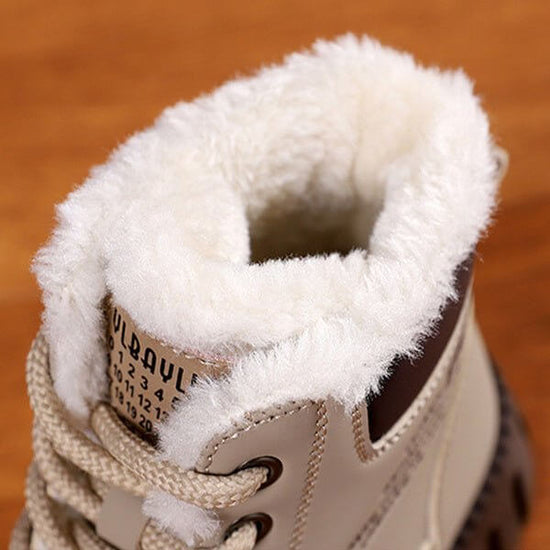 Ins Lace-up Snow Boots Winter Warm Fleece Flat Shoes For Women Fashion Casual Plush Ankle Boot $39.90 Dana Fashion Color: Black Size: Size35 Women's shoes Product information: Product Category: Martin Boots Applicable age: adult Upper material: artificial