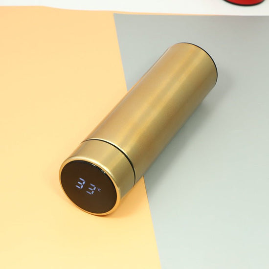 Intelligent Bottle Stainless Steel Insulated Bottle Cup Temperature Display Vacuum Flask Coffee Mug $26.69 Dana Fashion Color: Champagne Dana's Kitchen Overview 1. equipped with a smart LED display cover, it can display the temperature of the water when y