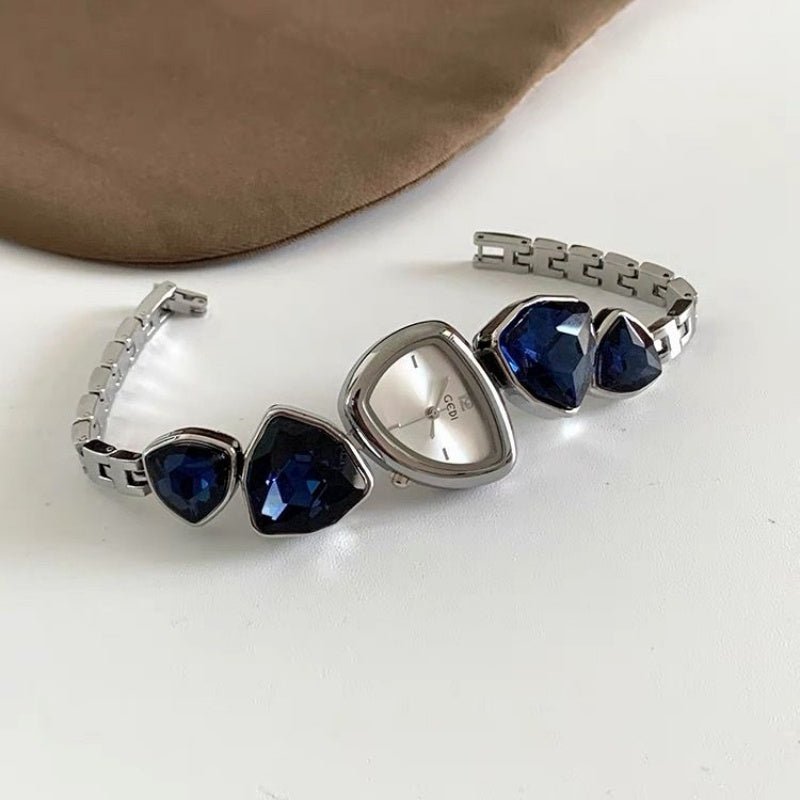 Irregular Niche Art Women's Bracelet Watch $79.00 Dana Fashion Color: Crystal Blue Women's Accessories Product information: Movement type: quartz movement Strap material: Stainless steel Buckle style: Jewelry buckle Dial diameter: 26mm Waterproof depth: 3