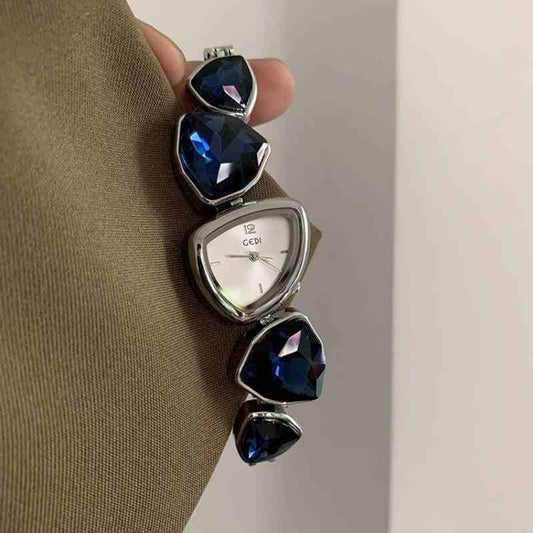 Irregular Niche Art Women's Bracelet Watch $79.00 Dana Fashion Color: Crystal Blue Women's Accessories Product information: Movement type: quartz movement Strap material: Stainless steel Buckle style: Jewelry buckle Dial diameter: 26mm Waterproof depth: 3