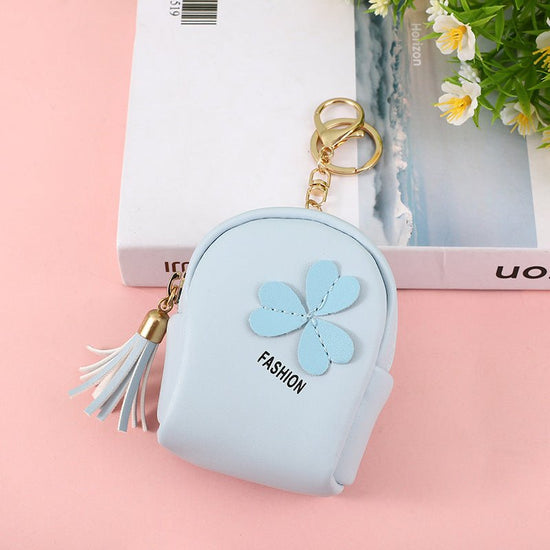 Japan And South Korea Cute Coin Purse Leather Girl $12.60 Dana Fashion Color: Black Women's Bags Product information: Applicable gender: neutral/both men and women Applicable scenario: Daily configuration Function: waterproof, wear-resistant, anti-theft,