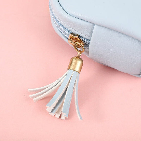 Japan And South Korea Cute Coin Purse Leather Girl $12.60 Dana Fashion Color: Black Women's Bags Product information: Applicable gender: neutral/both men and women Applicable scenario: Daily configuration Function: waterproof, wear-resistant, anti-theft,