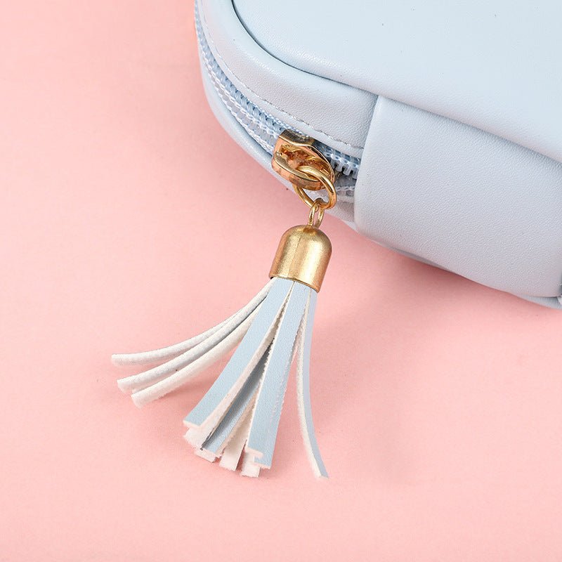 Japan And South Korea Cute Coin Purse Leather Girl $12.60 Dana Fashion Color: Black Women's Bags Product information: Applicable gender: neutral/both men and women Applicable scenario: Daily configuration Function: waterproof, wear-resistant, anti-theft,