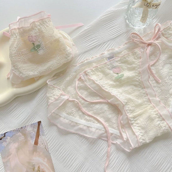 Japanese Sweet And Pure Desire Style Lace Underwear For Women $15.65 Dana Fashion style: Lace Style size: Average Size Women's clothing Product information: Pattern: Flowers Weaving: knitting Fabric name: lace Color: lace-up style, lace style Main fabric