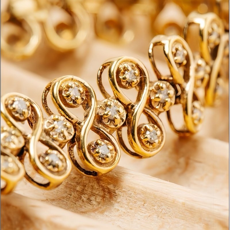 Jewelry Antique Luxury Diamond Quartz Women's Watch $139.00 Dana Fashion Color: Gold Women's Accessories Product information: Color: gold, silver Dial: 2CM, 7mm thick, synthetic sapphire mirror Strap: adjustable strap, wrist thickness can be worn Material