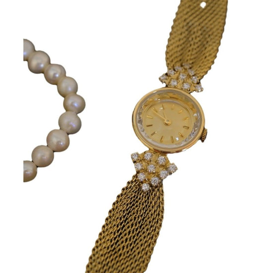 Jewelry Vintage Watches Kaleidoscope Diamond Quartz Women's Watch $140.00 Dana Fashion Color: Gold Strap Gold Noodles Women's Accessories Product information: Color: gold strap gold noodles, silver, gold strap white noodles Dial: 2CM, 7mm thick, synthetic