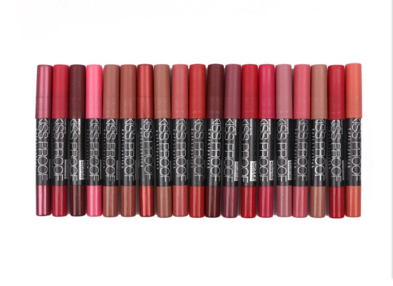 Kissproof lipstick Matte $13.74 Dana Fashion style: 1 makeup product description Product Name: Non-stick cup lipstick pen Color number: 19 colors Net weight: 18g Gross weight: 20g Single diameter: 11.8*1.4 (cm) Outer size: 12*2.7*1.1 (cm)