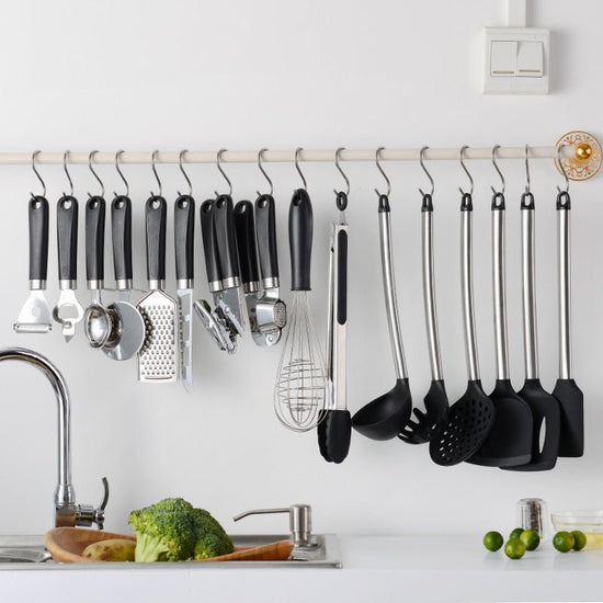 Kitchen Gadgets Cooking Silicone Spatula Spoon Set $89.00 Dana Fashion Color: Black Dana's Kitchen Product information: Product category: Spoon and shovel kit Material: stainless steel + silica gel Colour: Black Style: modern and simple Function: cooking,