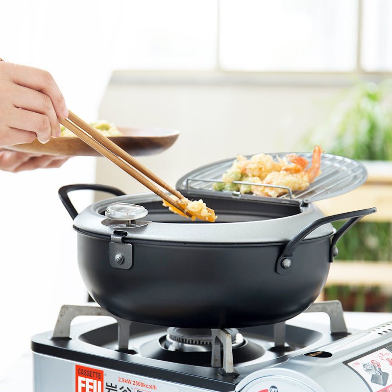 Kitchen Pot $90.95 Dana Fashion Color: Silver Size: 20X8cm Dana's Kitchen [Name] deep fryer. [Material] pot body: 304 stainless steel [Specification] 20m [Applicable number] 1-2 people [Process] perfusion process [Note] This product is a special fryer, no