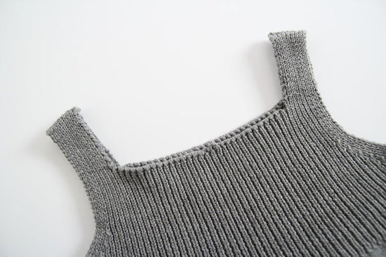 Knitted Romper Baby Sweater Romper $18.72 Dana Fashion Color: Grey Size: 100cm Baby Clothing Style: short climb Closed style: pullover Applicable gender: neutral/male and female Sleeve: Sleeveless Fabric name: Cotton Main fabric composition: cotton Main f