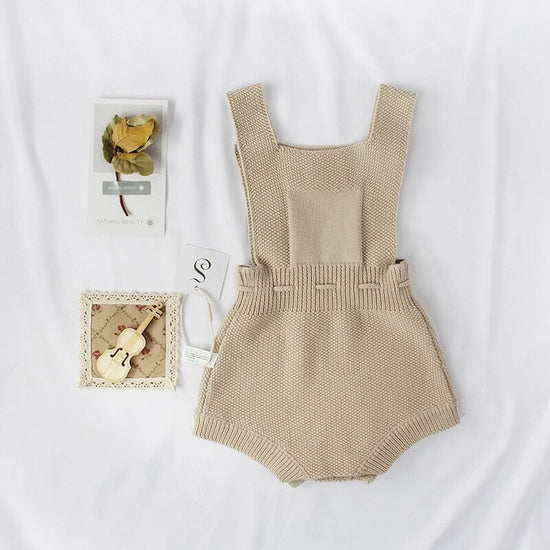 Knitted woolen jumpsuit for babies and toddlers $25.00 Dana Fashion Color: Khaki Size: 66cm Baby Clothing Thickness: General Fabric name: Cotton Main fabric composition: cotton Security level: Class A Closed style: pullover style: Casual Style: Triangle C