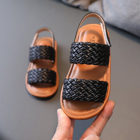 Korean Style Children's Shoes Baby Flat Beach $28.92 Dana Fashion Color: Black Shoe size: 21 Baby & Mother Product information : Upper material: artificial leather Function: breathable, non-slip, wear-resistant Pattern: plain Sole material: beef tendon We