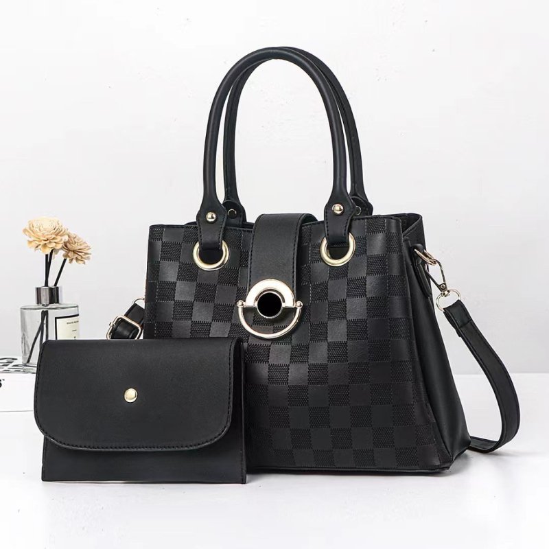Korean Style Fashion All-matching Women's Cross-body Bag $52.05 Dana Fashion Color: Black Size: 28X13X21CM Women's Bags Product information: Lining texture: Nylon Applicable scenarios: Daily matching Color: black, white, red, Taro purple gray Hardness: me
