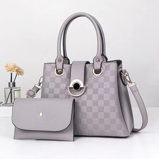 Korean Style Fashion All-matching Women's Cross-body Bag $52.05 Dana Fashion Color: Gray Size: 28X13X21CM Women's Bags Product information: Lining texture: Nylon Applicable scenarios: Daily matching Color: black, white, red, Taro purple gray Hardness: med