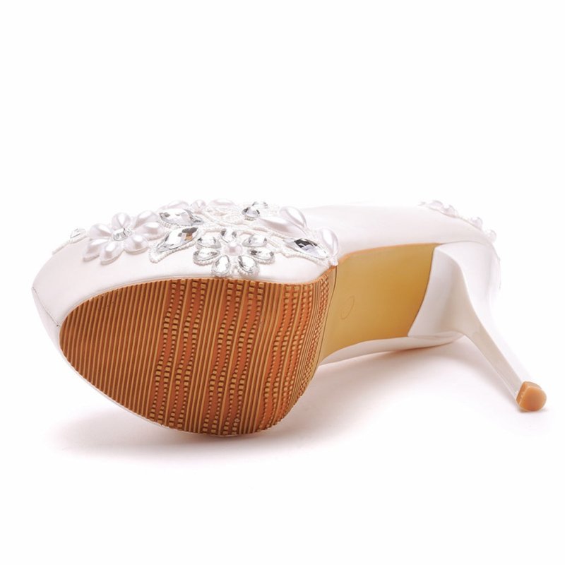 Lace High-heeled Shoes Rhinestone Pearl Stiletto Heel Pumps $59.00 Dana Fashion Color: Red size: 34 Women's shoes Product information: Lining material: imitation leather Color: white 14 heel height, Red, White 11 heel height Upper height: low top heel sha