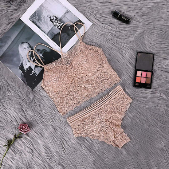 Lace seamless underwear $19.90 Dana Fashion Color: Color Size: One size Women's clothing Fabric name: Spandex/Lycra Main fabric composition: nylon/nylon The content of main fabric ingredients: 85% (%) Lining composition: cotton Lining ingredient content: