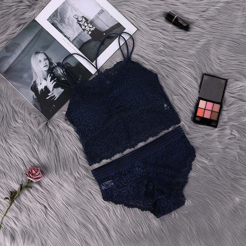 Lace seamless underwear $19.90 Dana Fashion Color: Dark green Size: One size Women's clothing Fabric name: Spandex/Lycra Main fabric composition: nylon/nylon The content of main fabric ingredients: 85% (%) Lining composition: cotton Lining ingredient cont