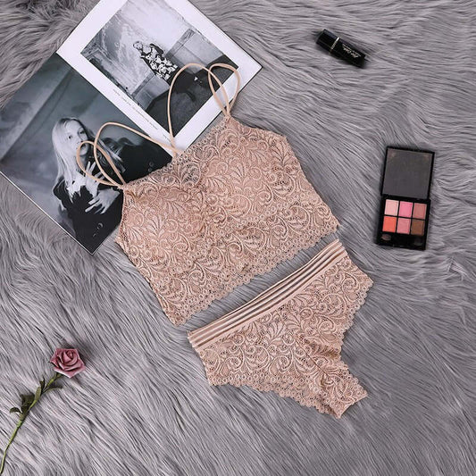 Lace seamless underwear $19.90 Dana Fashion Color: Black Size: One size Women's clothing Fabric name: Spandex/Lycra Main fabric composition: nylon/nylon The content of main fabric ingredients: 85% (%) Lining composition: cotton Lining ingredient content: