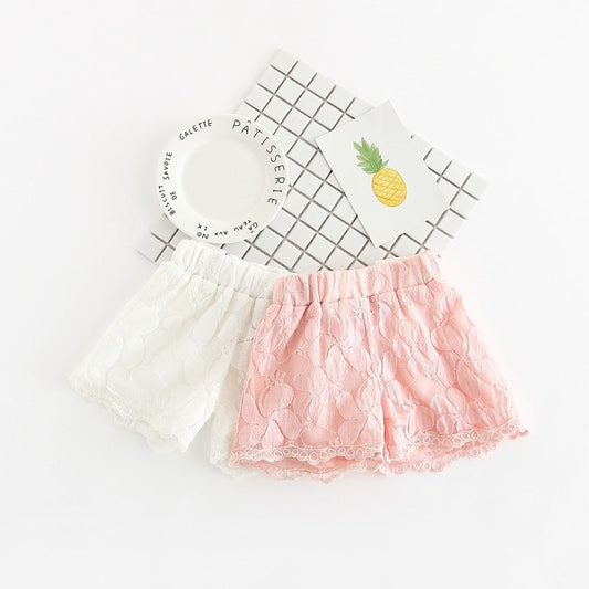 Lace shorts, girls' clothing, flower hot pants $26.30 Dana Fashion Color: pink Appropriate Height: 100cm Baby Clothing Suitable for ages: small and medium children (3~8 years old, 100~140cm) Pants length: shorts Pattern: flower, solid color Fabric Name: L