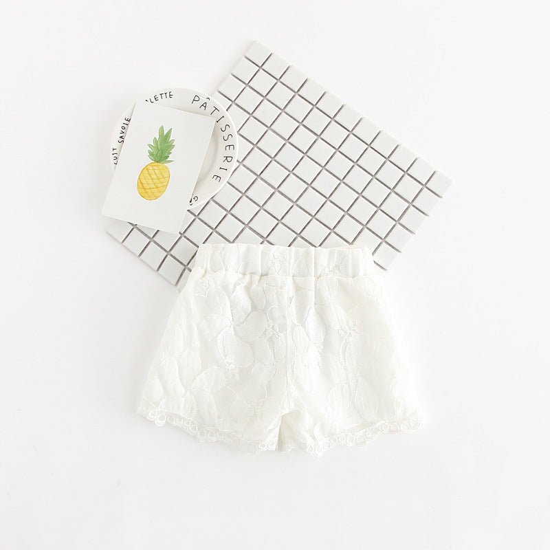 Lace shorts, girls' clothing, flower hot pants $26.30 Dana Fashion Color: white Appropriate Height: 100cm Baby Clothing Suitable for ages: small and medium children (3~8 years old, 100~140cm) Pants length: shorts Pattern: flower, solid color Fabric Name:
