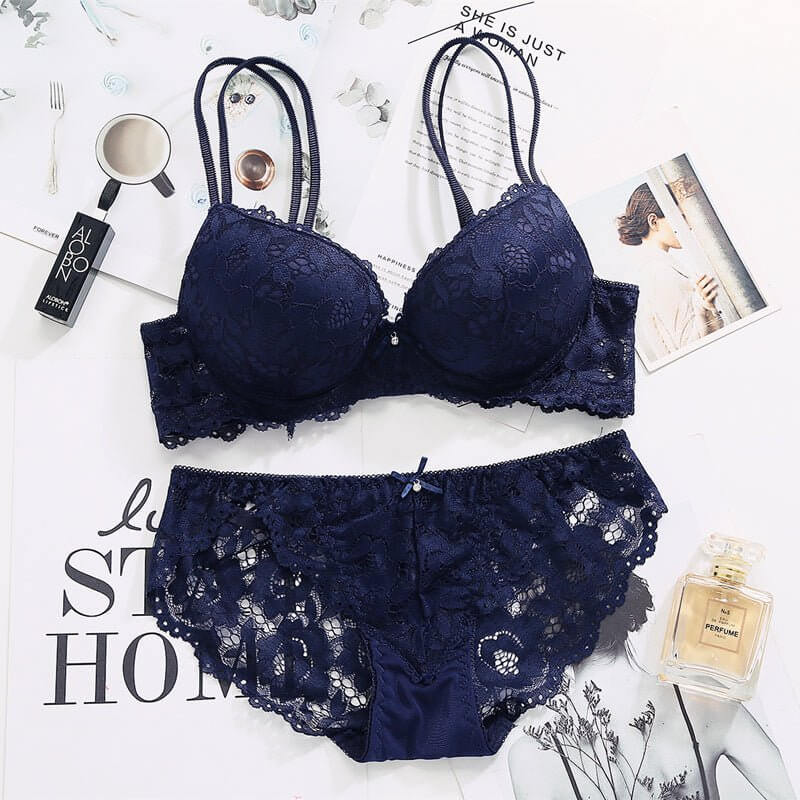 Lace underwear set $39.50 Dana Fashion Color: Navy Blue Size: 70A Style: No rims Women's clothing Bra function: gather Style: sexy Waist type: low-waist Fabric: Polyester fiber (polyester) Cup thickness: thin on top and thick on bottom Mold cup insert: no