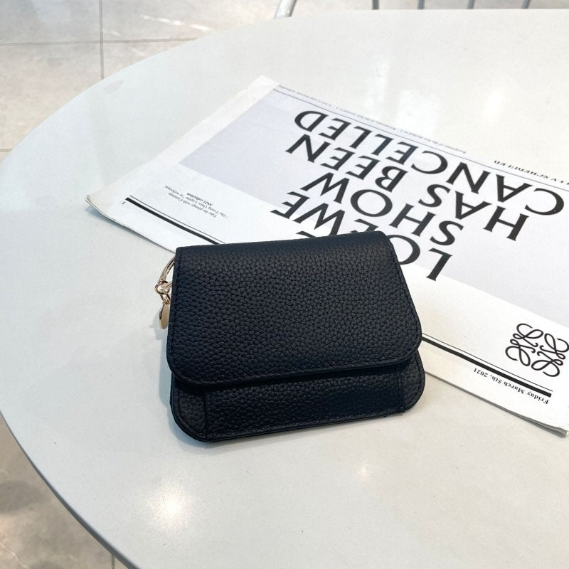 Ladies Card Holder Ins Cowhide Korean Style Mini Multi-card Slot Coin Purse $29.00 Dana Fashion Color: Black Women's Bags Product information: Pattern: solid color Lining texture: genuine leather Applicable scenarios: Daily matching Color: Black, Almond G