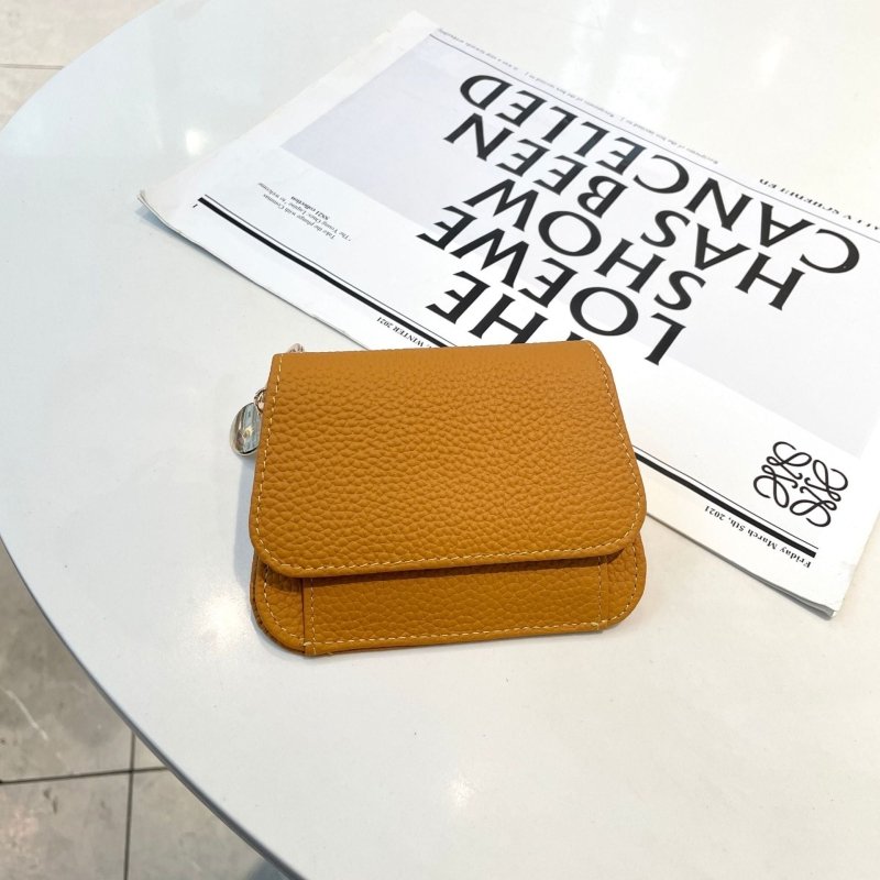 Ladies Card Holder Ins Cowhide Korean Style Mini Multi-card Slot Coin Purse $29.00 Dana Fashion Color: Yellow Women's Bags Product information: Pattern: solid color Lining texture: genuine leather Applicable scenarios: Daily matching Color: Black, Almond