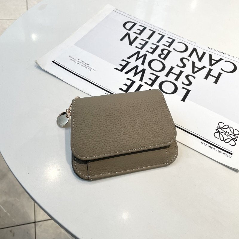 Ladies Card Holder Ins Cowhide Korean Style Mini Multi-card Slot Coin Purse $29.00 Dana Fashion Color: Elephant Gray Women's Bags Product information: Pattern: solid color Lining texture: genuine leather Applicable scenarios: Daily matching Color: Black,