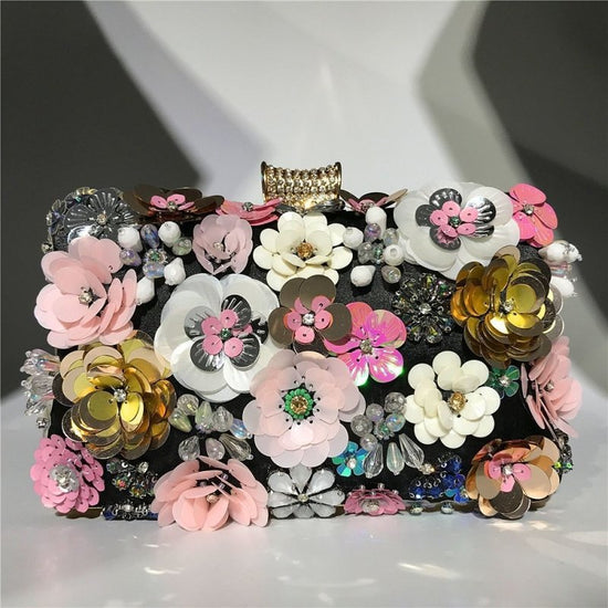Ladies handmade colorful flower beaded bag $72.26 Dana Fashion Color: Black Women's Bags Ladies handmade colorful flower beaded bag Material: Silk Fabric texture: cotton Style: women's clutch Opening method: lock Internal structure of the bag: mobile phon