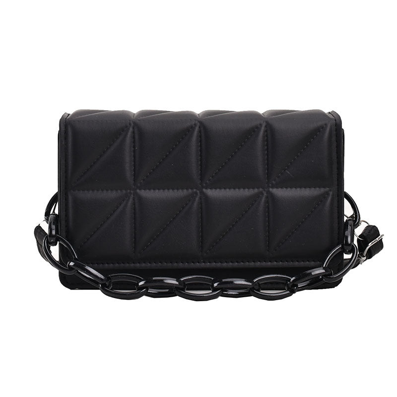Ladies New Winter Fashion Casual Messenger Bag $26.04 Dana Fashion Color: Black Women's Bags Product information: Lining texture: Polyester Applicable scenario: Daily configuration Color: white, khaki, green, black, brown, pink, orange, rose Red Outer bag